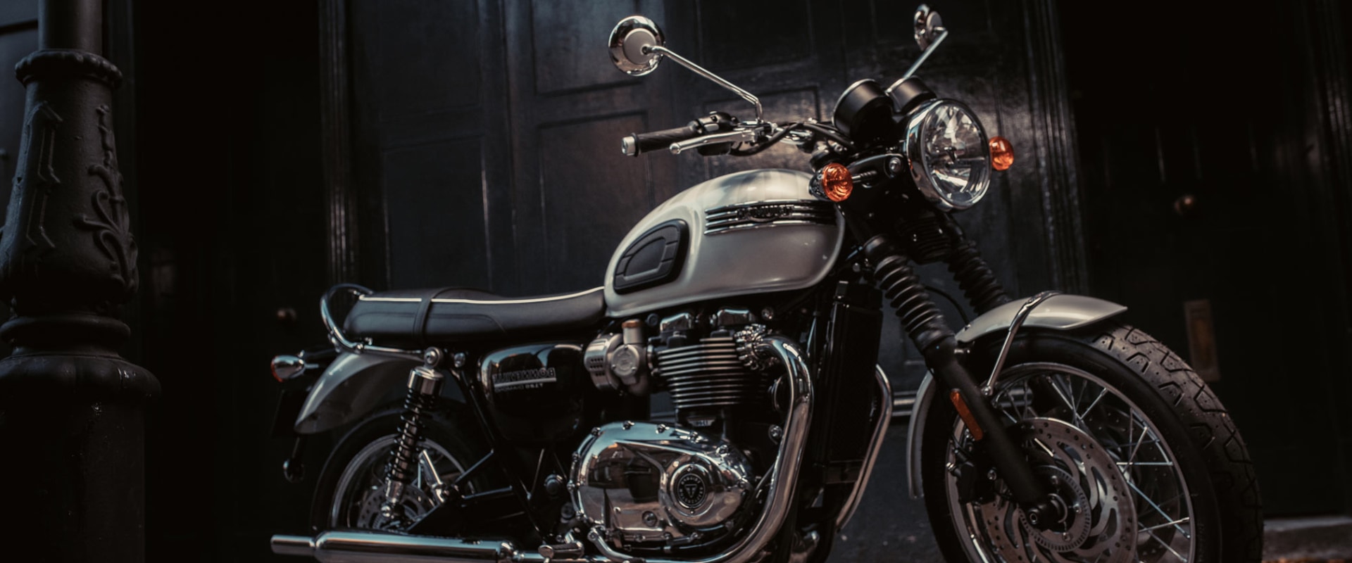 A Comprehensive Look at Triumph Bonneville Motorcycles