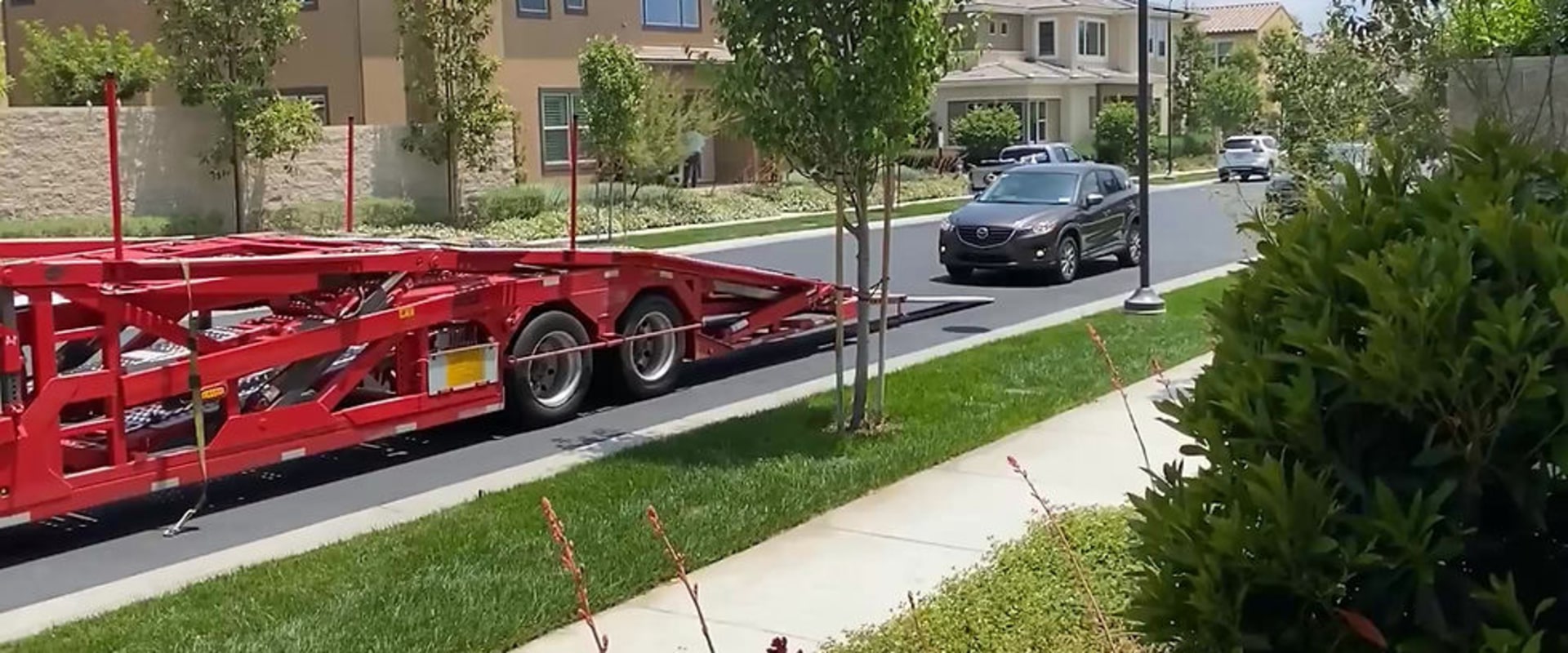 The Ins and Outs of Door To Door Auto Transport